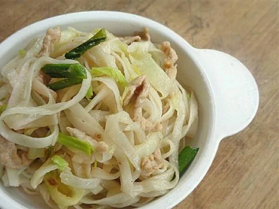 梦见自己肚子饿吃糖果_2