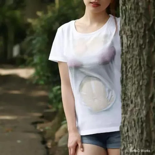 袒胸露乳出自哪里_2