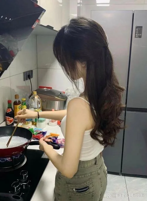梦见已死的人给我做饭-梦醒已逝人做饭