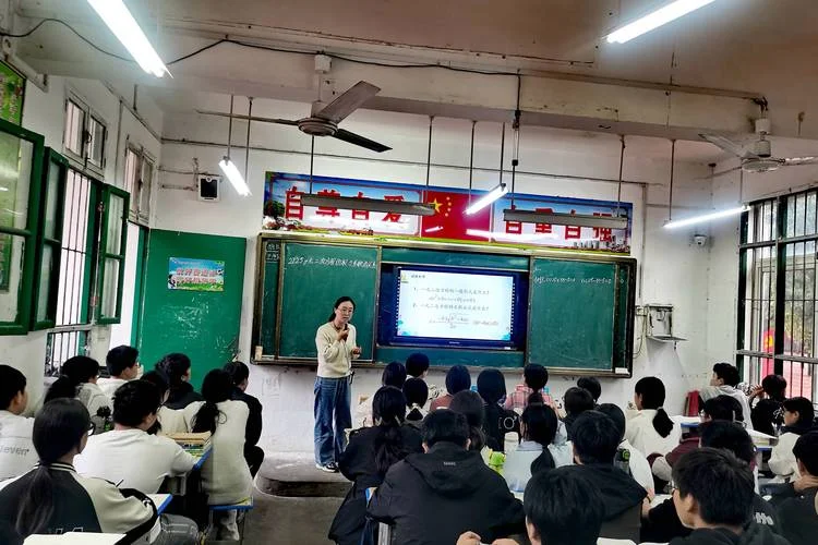 湘阴县茶湖潭中学-湘阴县茶湖潭中学