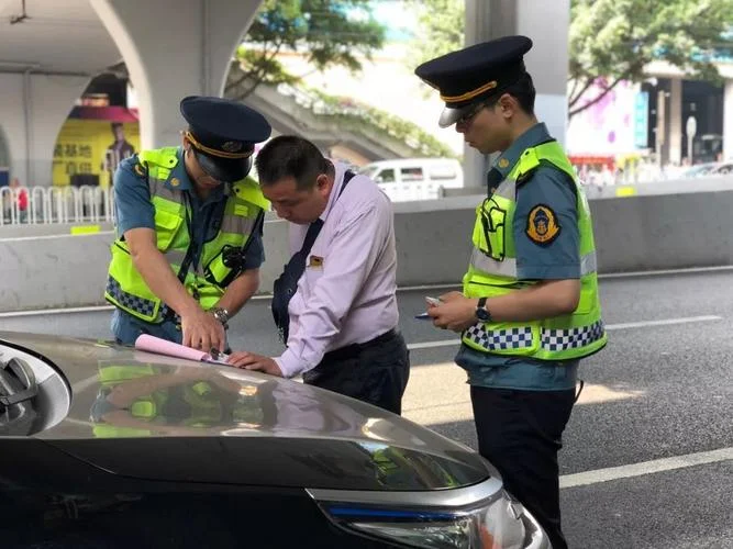 广州在哪里查坐车网_1