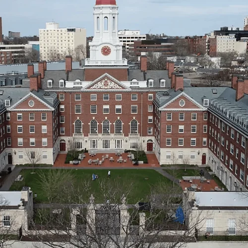 美国文理学院大学_2