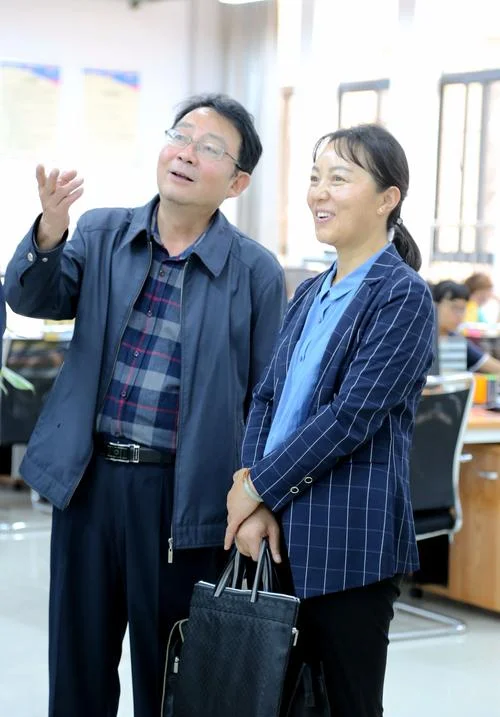 卢文建和历史老师_1
