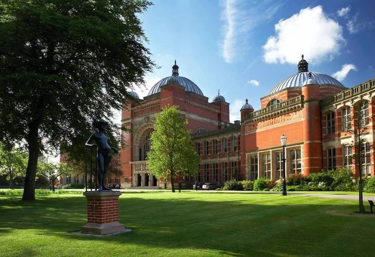 大学本科留学英国-大学本科留学英国