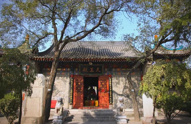 梦见古寺院-梦游古刹