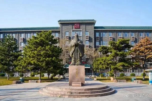 中国传媒大学多少亩-传媒大学用地亩数