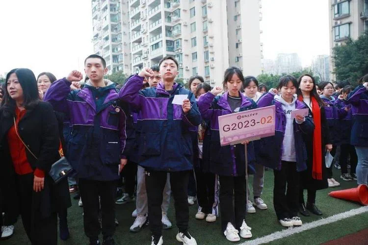 鲁能巴蜀中学民转公_2