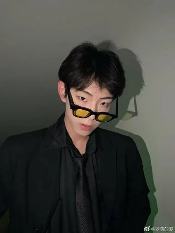 二辰微博叫什么_1