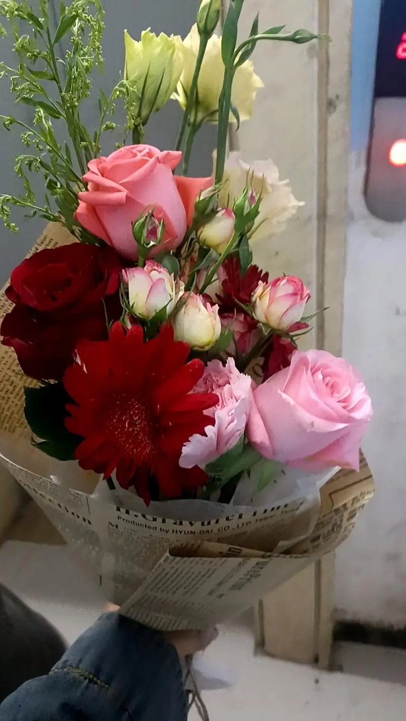 梦见男孩送我花_1