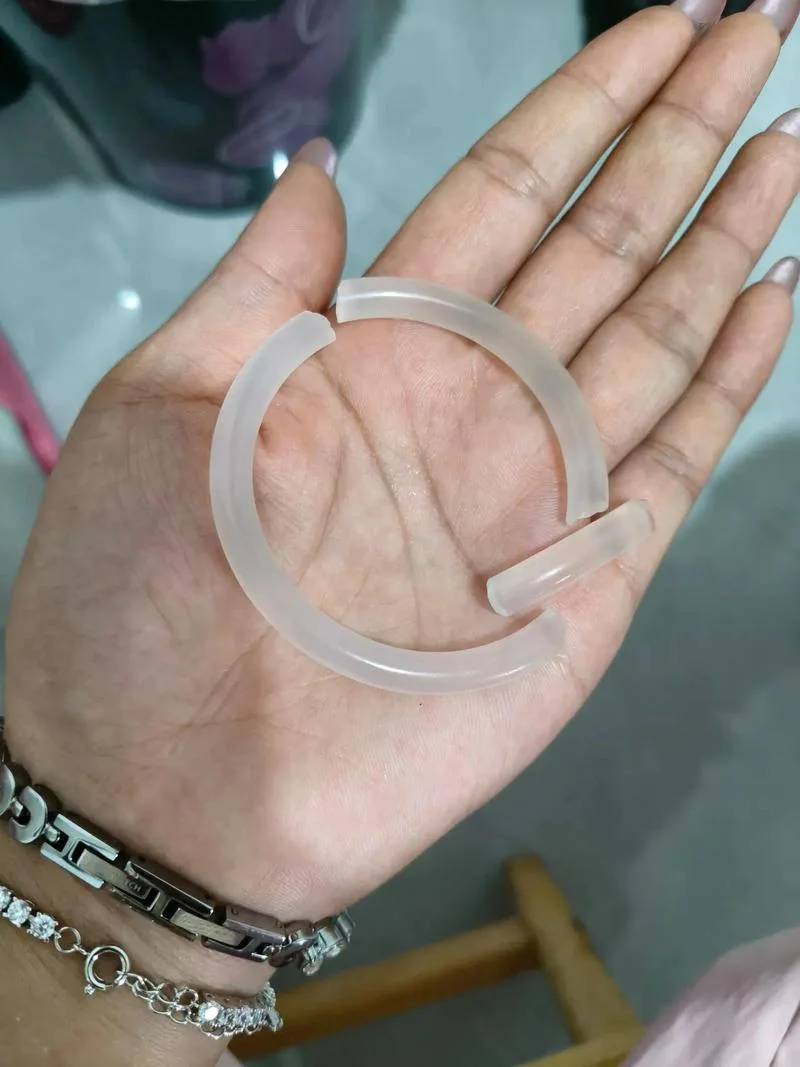 梦见玉镯子碎什么意思_1