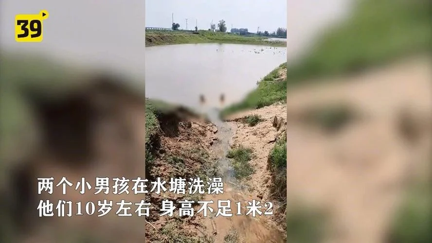 梦见在河里洗澡水很脏是什么意思_2