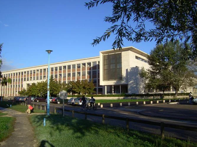 法国波尔多大学世界排名_2