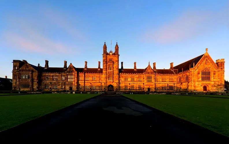 留学悉尼大学_1