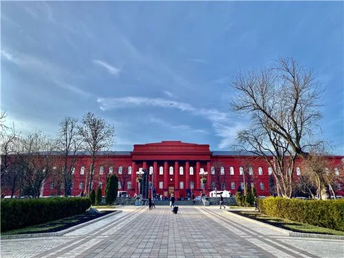 乌克兰留学读研-乌克兰留学读研