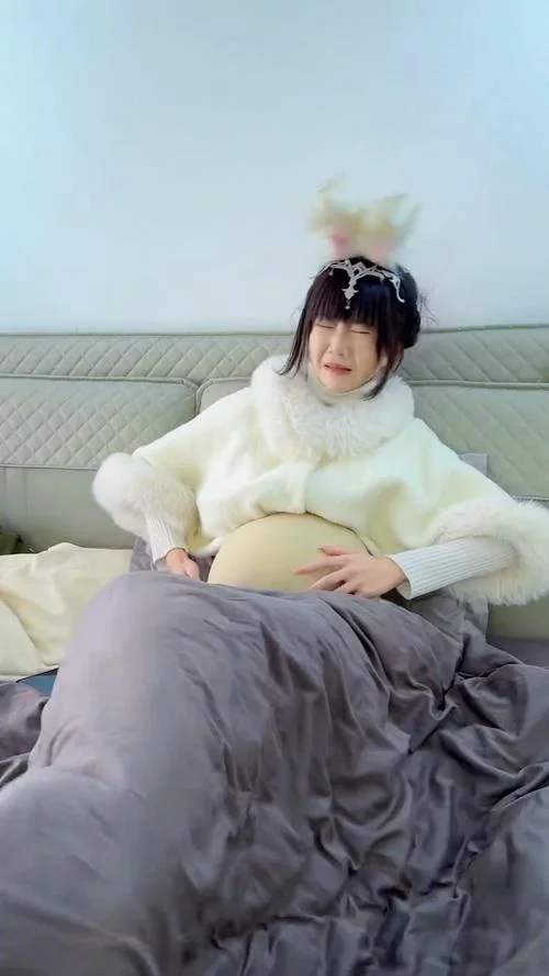 孕妇梦到自己生了个女儿_1