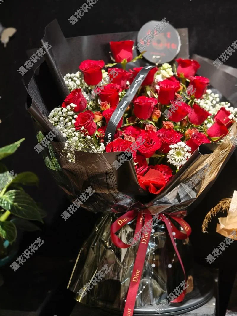 33朵红玫瑰花语是什么意思_2