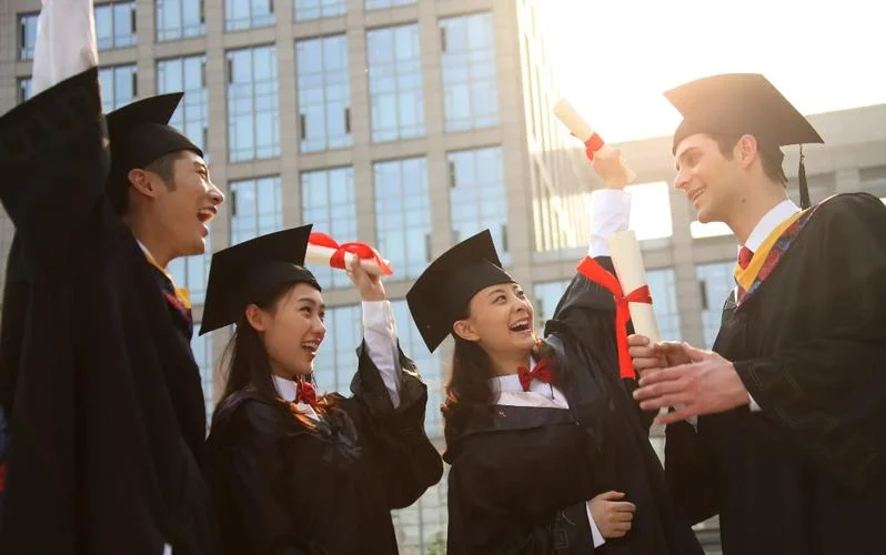 高考落榜生出国留学_1