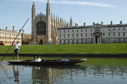 英国留学生兼职导游-英国留学做兼职导游