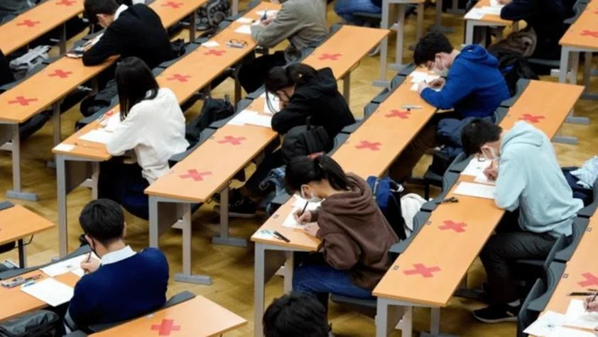 高中生留学考日本大学_1