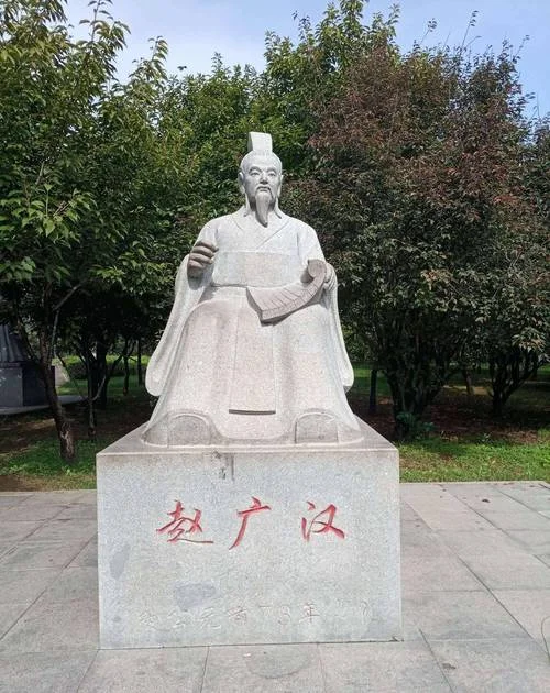 历史上的清官排名榜_2