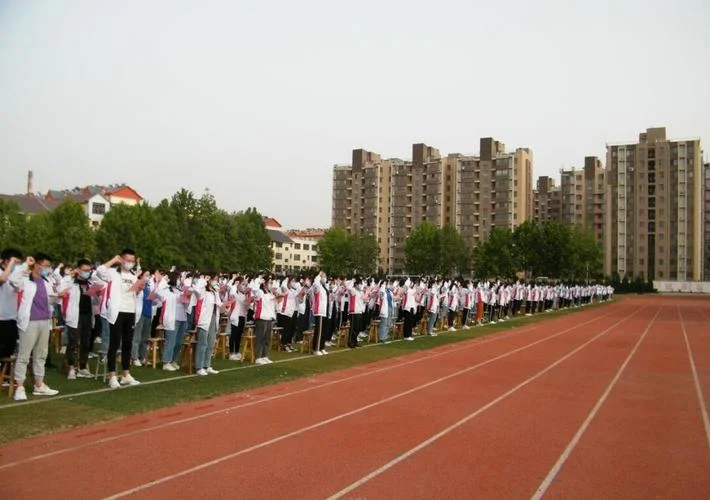 明湖中学东平_1