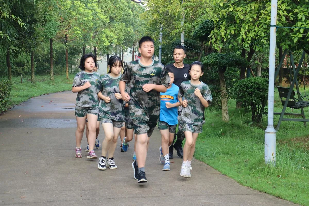 中学生减肥夏令营_2
