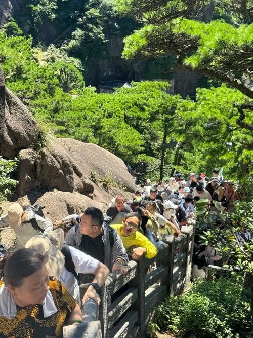 黄山四日游组团多少钱_1