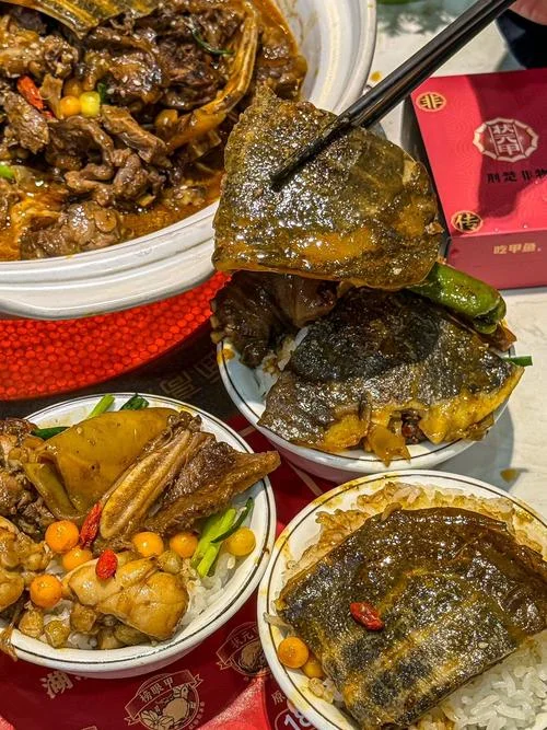 梦到吃甲鱼-梦见食鳖