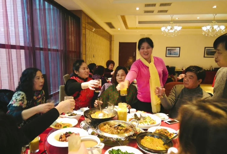 梦到聚餐不欢而散_2