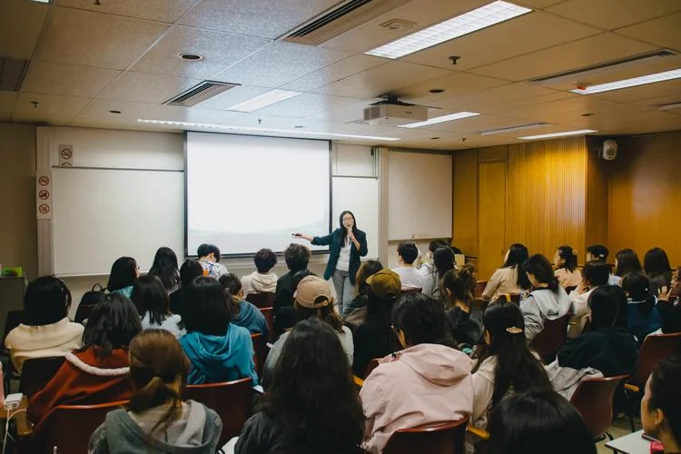 去香港访学送什么_2