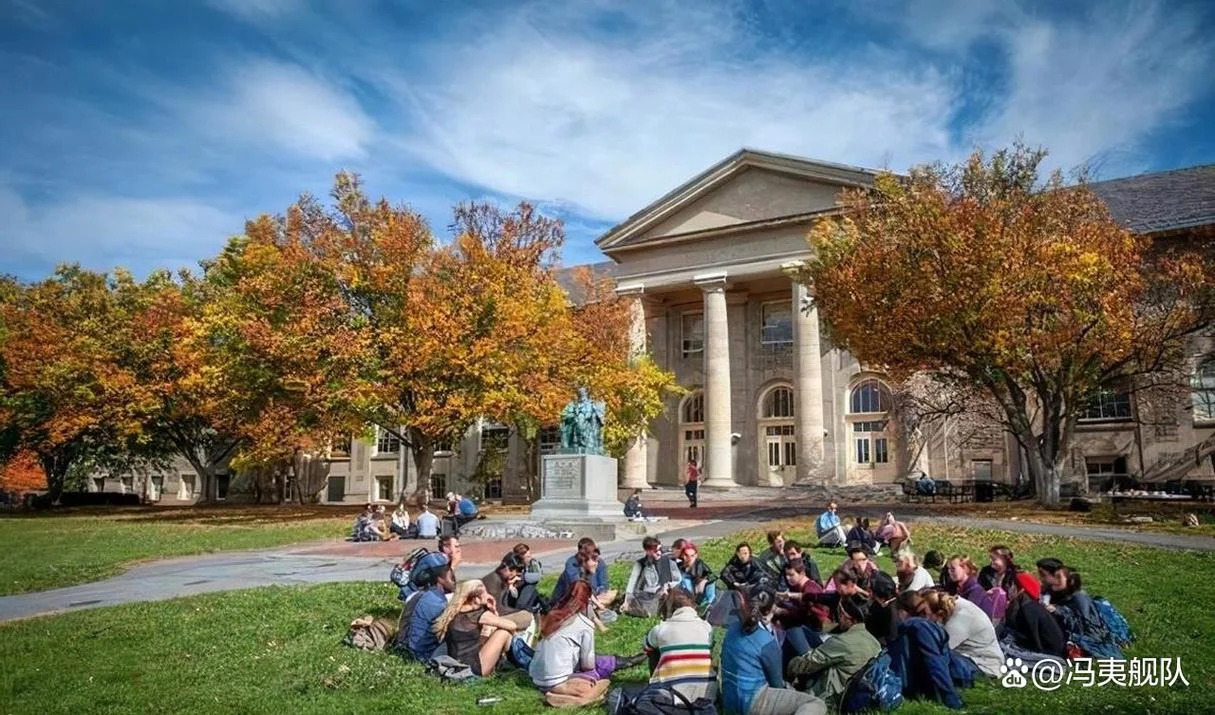美国留学读大学-美国留学读