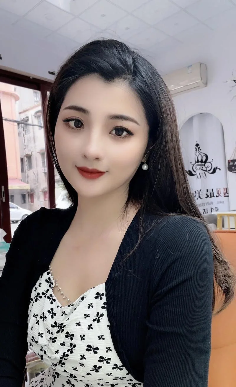 女人有美人尖面相-美人尖面相显女人