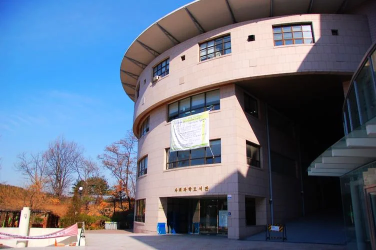 大连大学日本语言文化研究中心-大连大学日语文化研究中心