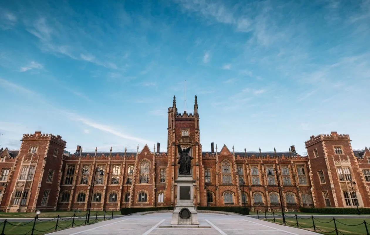 英国顶级法学大学_1