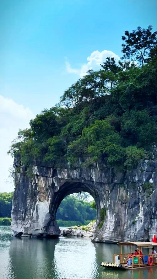 桂林旅游必去5a景点_1