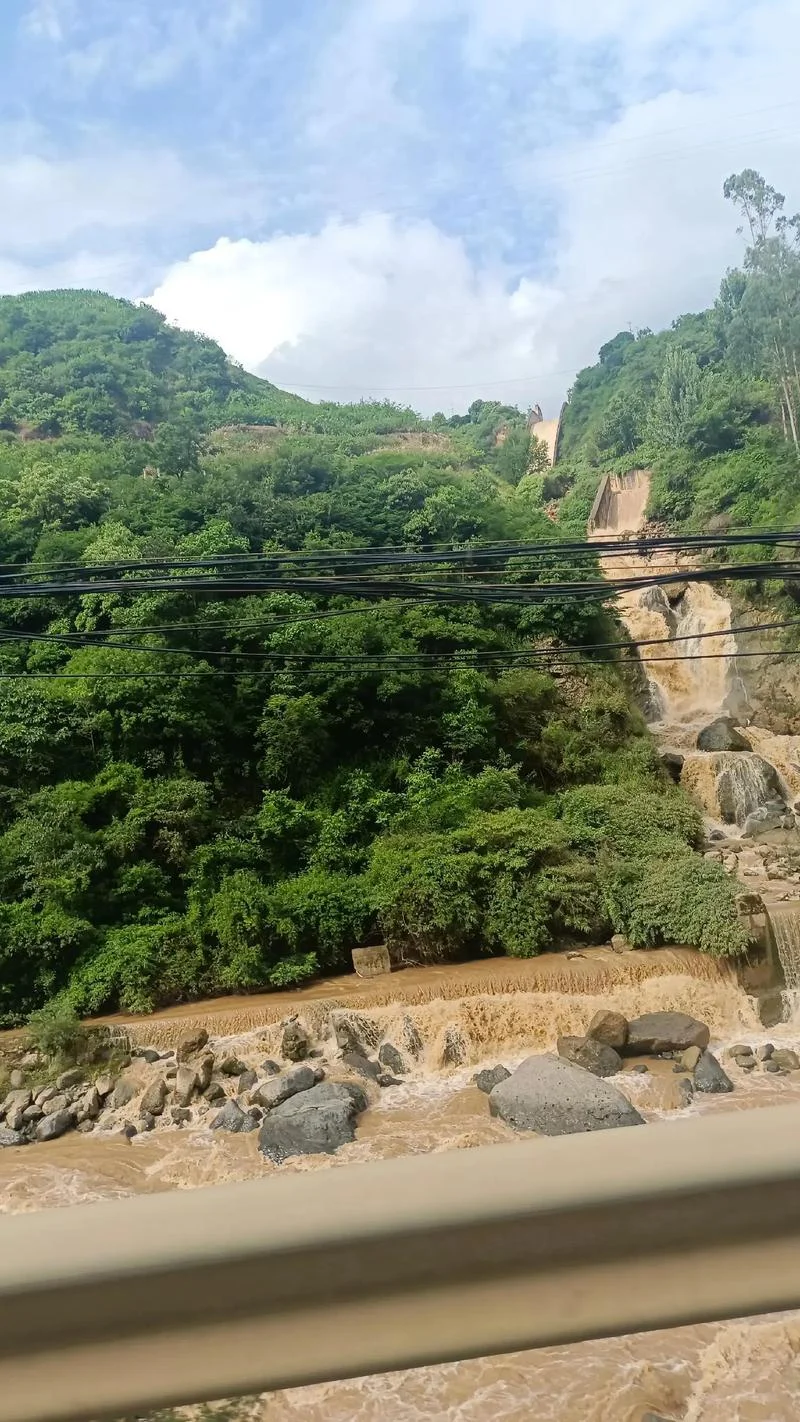 西昌至泸沽湖多少公里_1