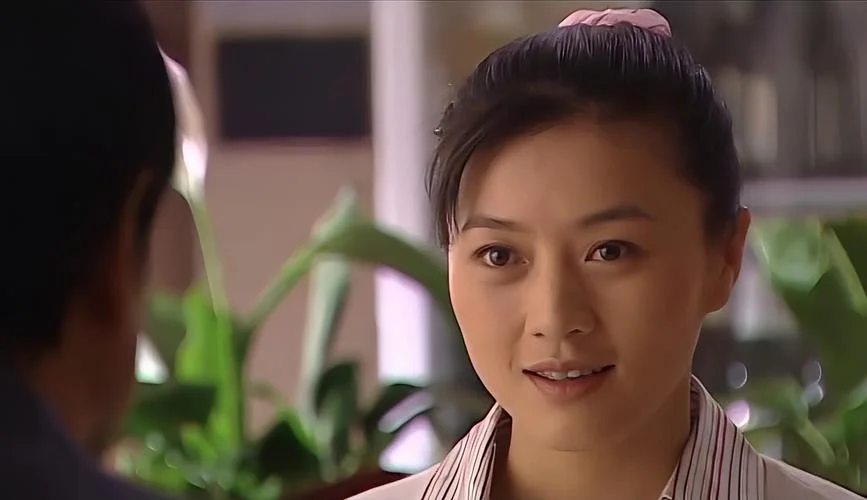 女人不哭剧情简介介绍-剧情简介：女人不哭