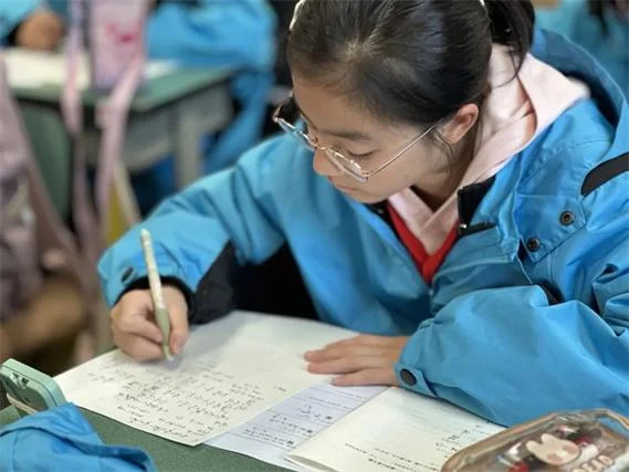 成都第十八中学_2