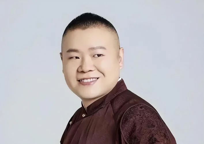 岳云鹏抽烟出处_1