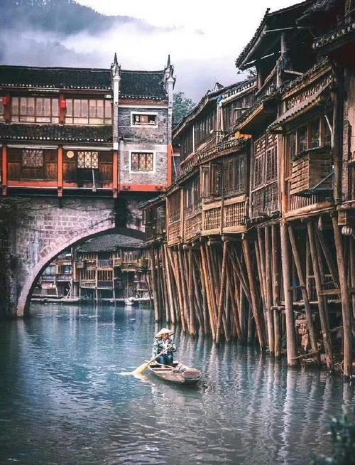 凤凰古城景点必去-