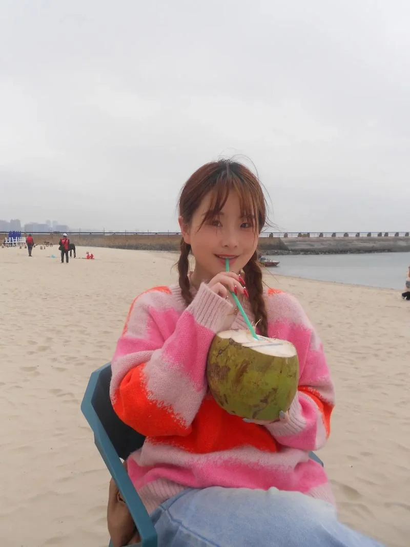 海的声音很动听下一句_1