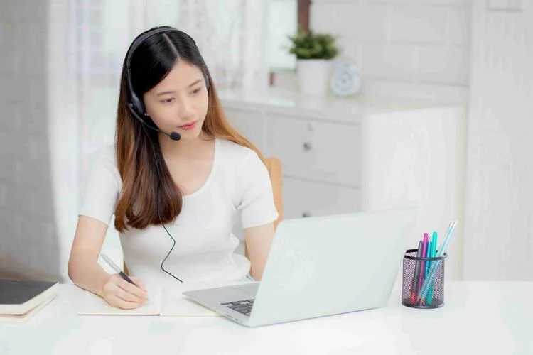 上海外籍女留学生兼职_2