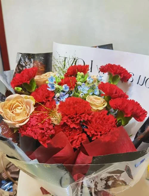50岁送什么鲜花_1