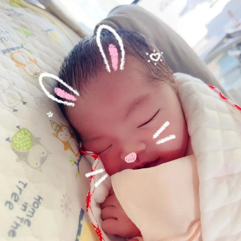 孕妇梦见小孩子对我笑-孕妇梦婴笑