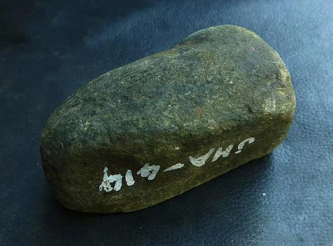 翡翠原石拍卖会叫什么_2