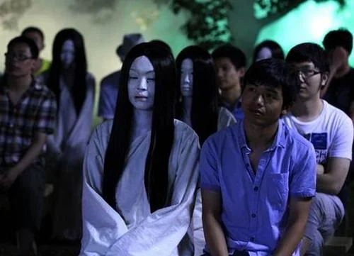 梦见自己让鬼给那个了-鬼夺人梦