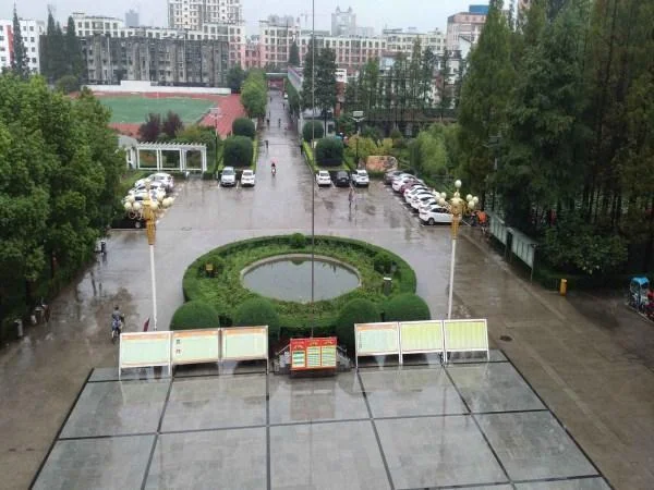 河南省潢川高级中学-河南潢川高级中学