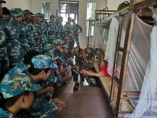 英东中学国际学校_1