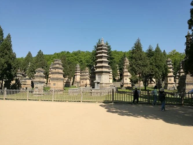 洛阳离少林寺多少公里_2