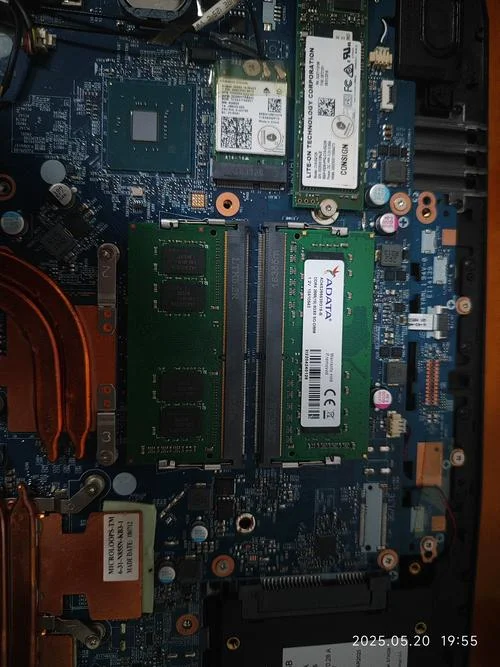 8gddr4内存什么意思_2